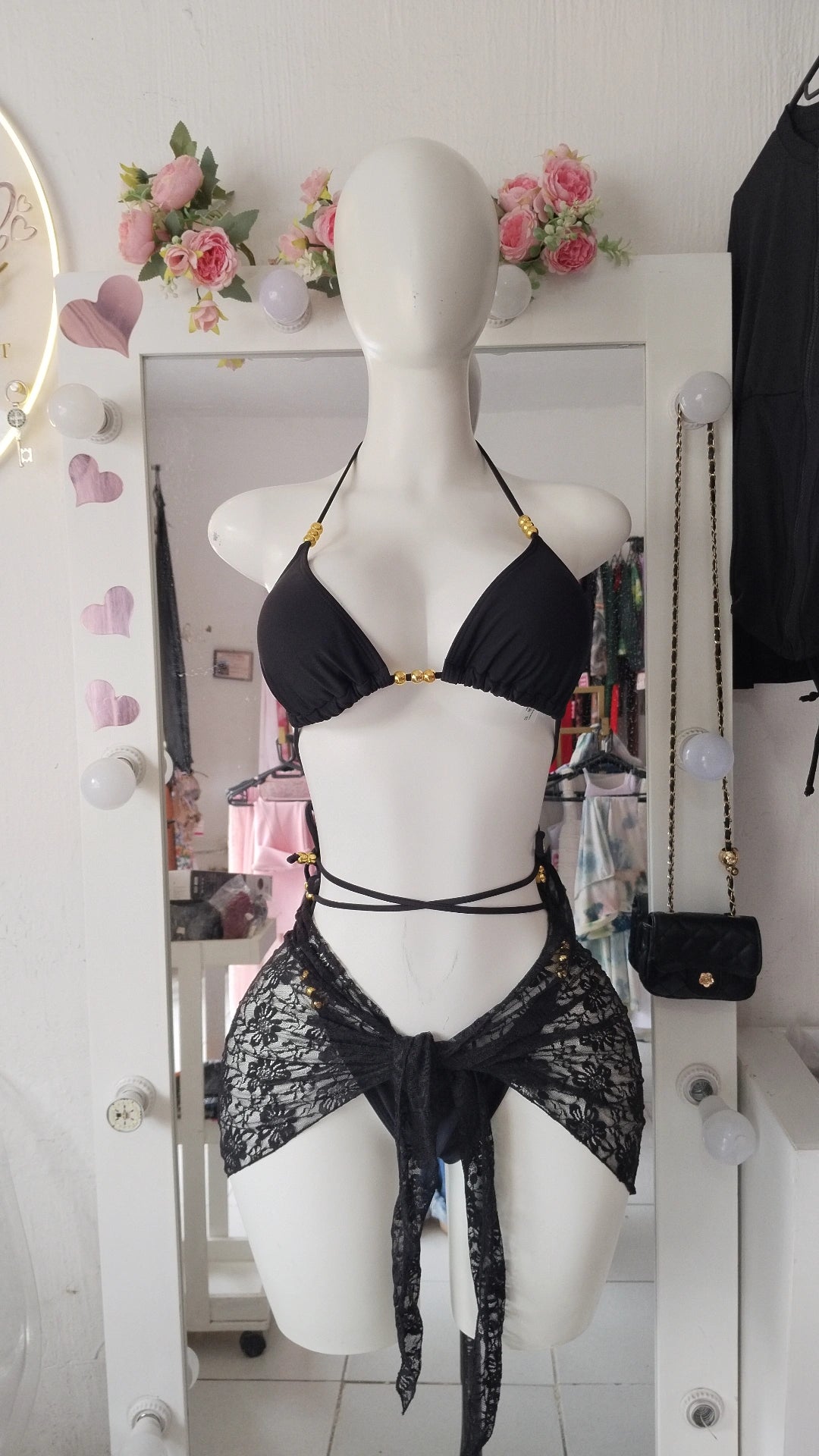 Bikini negro pareo de encaje